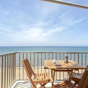 https://residence-villa-lo-scoglietto.it-tuscanyhotel.com